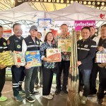 ปทุมธานี “นายกแสน”เปิดจุดรับบริจาคช่วยผู้ประสบอุทกภัยน้ำท่วมหาดใหญ่เน้นขอไม้กวาดทางมะพร้าวและอุปกรณ์ทำความสะอาดที่ตอนนี้ขาดแคลน