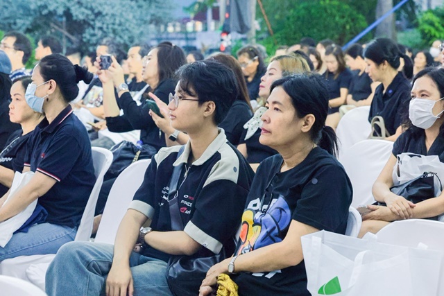 d325cddf-7da3-41da-89bc-22d0e8b901db_0