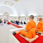 “ธรรมะในเดนมาร์ก! วัดพระธรรมกายคอร์ซัวร์ ต้อนรับเยาวชนท้องถิ่น เรียนสมาธิ-พุทธศาสตร์”