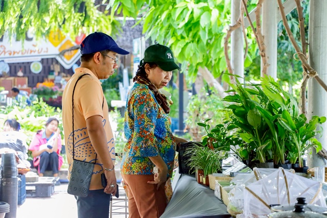 afdd6944-bf3a-4087-a16a-bcad4bdbbdbc_0