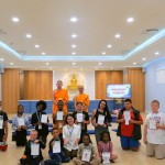 พระสงฆ์ไทยลุยเผยแผ่พุทธศาสนาในแอฟริกาใต้ ดึงเยาวชนท้องถิ่นฝึกสตินั่งสมาธิปฏิบัติธรรม ณ เคปทาวน์