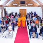 วัดพระธรรมกายในสหรัฐชวนชุมชนท้องถิ่นนั่งสมาธิ เติมสมดุลชีวิตในคืนวันเพ็ญ