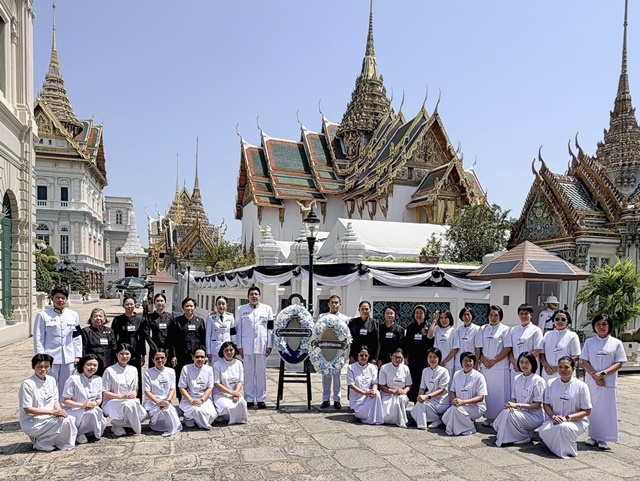 ปทุมธานี มูลนิธิธรรมกายร่วมเป็นเจ้าภาพบำเพ็ญกุศลถวายพระบรมศพฯ ณ พระที่นั่งดุสิตมหาปราสาท