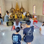 ปทุมธานี“คึกคักวันพระใหญ่“ ชาวบ้านส่องเลขธูปไอ้ไข่วัดบางเตยกลาง สามโคก หวังรับโชคในวิสาขบูชา !!!