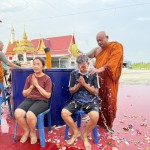 ปทุมธานี-พระครูขันติธรรมรัต เจ้าอาวาสวัดตระพัง อาบน้ำมนต์ธรณีสารใหญ่“วันพระใหญ่”ในวันวิสาบูชาให้กับศิษยานุศิษย์ เพื่อเป็นสิริมงคล !!!