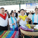 ปทุมธานี ! อธิบดีกรมการปกครอง ปล่อยคาราวานรถพุ่มพวง Kick-off “ไทยช่วยไทย ลดภาระค่าครองชีพ ผ่านเครือข่ายรถพุ่มพวง”พร้อมกันทั่วประเทศ นำสินค้าราคาประหยัดถึงชุมชน !!!