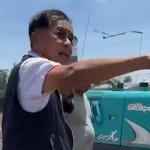 ปทุมธานี “นายกแจ๊ส” ลุยไม่หยุด นำทีมแบคโฮขุดลอกคลอง ระคังแปด เปิดทางน้ำเลียบทางรถไฟ ป้องกันน้ำท่วม