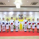 ปทุมธานี จัดพิธีรับพระราชทานเครื่องราชอิสริยาภรณ์ ชั้นสายสะพาย ประจำปี 2568