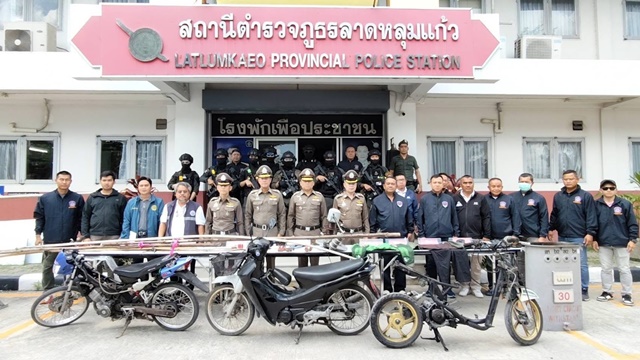 ปทุมธานี !!! ตำรวจปทุมฯ-อยุธยารวบ 4 ผู้ต้องหาแก๊งลักหม้อแปลง-สายไฟ ปทุมฯ-อยุธยาหลายพื้นที่ เสียหายกว่า 7 ล้านบาท