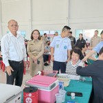 ปทุมธานี”นายกอำนวย“ห่วงใยสุขภาพพี่น้องชาวตำบลบางพูน  นำวัคซีนมาฉีดป้องกันโรคไข้หวัดใหญ่ 3 สายพันธ์ุ (ฟรี)  ณ อาคารหอประชุมบัวสุวรรณด้านหน้า สำนักงานเทศบาลตำบลบางพูน อำเภอเมือง จังหวัดปทุมธานี