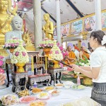 ปทุมธานี-นายอำเภอสามโคกเป็นประธานในพิธีทำบุญครบรอบวันมรณภาพ ๑๙ ปี พระครูธีรานุวัตร(หลวงพ่อหอม)อดีตเจ้าอาวาสวัดบางเตยกลาง ณ วัดบางเตยกลาง ตำบลบางเตย อำเภอสามโคก จังหวัดปทุมธานี ปทุมธานี-นายอำเภอสามโคกเป็นประธานในพิธีทำบุญครบรอบวันมรณภาพ ๑๙ ปี พระครูธีรานุวัตร(หลวงพ่อหอม)อดีตเจ้าอาวาสวัดบางเตยกลาง ณ วัดบางเตยกลาง ตำบลบางเตย อำเภอสามโคก จังหวัดปทุมธานี