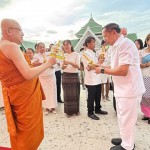 ปทุมธานี รองผู้ว่าราชการจังหวัดปทุมธานีเป็นประธานพิธีเวียนเทียน เนื่องในเทศกาลวันอาสาฬหบูชาและเข้าพรรษา ประจำปี ๒๕๖๙ ณ วัดโบสถ์ ตำบลบางกระบือ อำเภอสามโคก จังหวัดปทุมธานี ปทุมธานี รองผู้ว่าราชการจังหวัดปทุมธานีเป็นประธานพิธีเวียนเทียน เนื่องในเทศกาลวันอาสาฬหบูชาและเข้าพรรษา ประจำปี ๒๕๖๙ ณ วัดโบสถ์ ตำบลบางกระบือ อำเภอสามโคก จังหวัดปทุมธานี