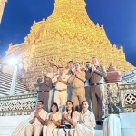 นนทบุรี“ดร.ประธานชาติ”นำครอบครัว พร้อมด้วยเพื่อนพ้องน้องพี่ร่วมทำบุญครั้งใหญ่ในพิธีบวงสรวงและห่มผ้าพระเจดีย์วัดอรุณ !!