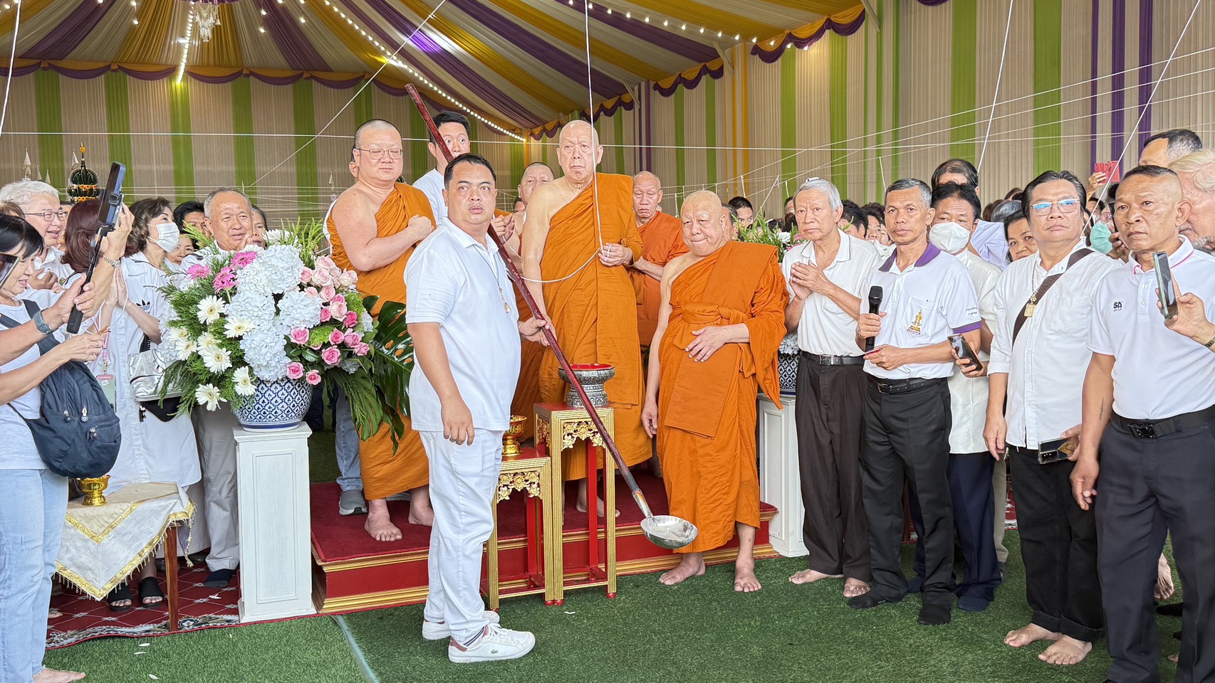 ปทุมธานี”รับบุญกันทั่วหน้า“วัดโบสถ์ สามโคก จัดพิธีเททองหล่อพระพุทธปรางอู่ทอง ณ วัดโบสถ์ ตำบลบางกระบือ อำเภอสามโคก จังหวัดปทุมธานี