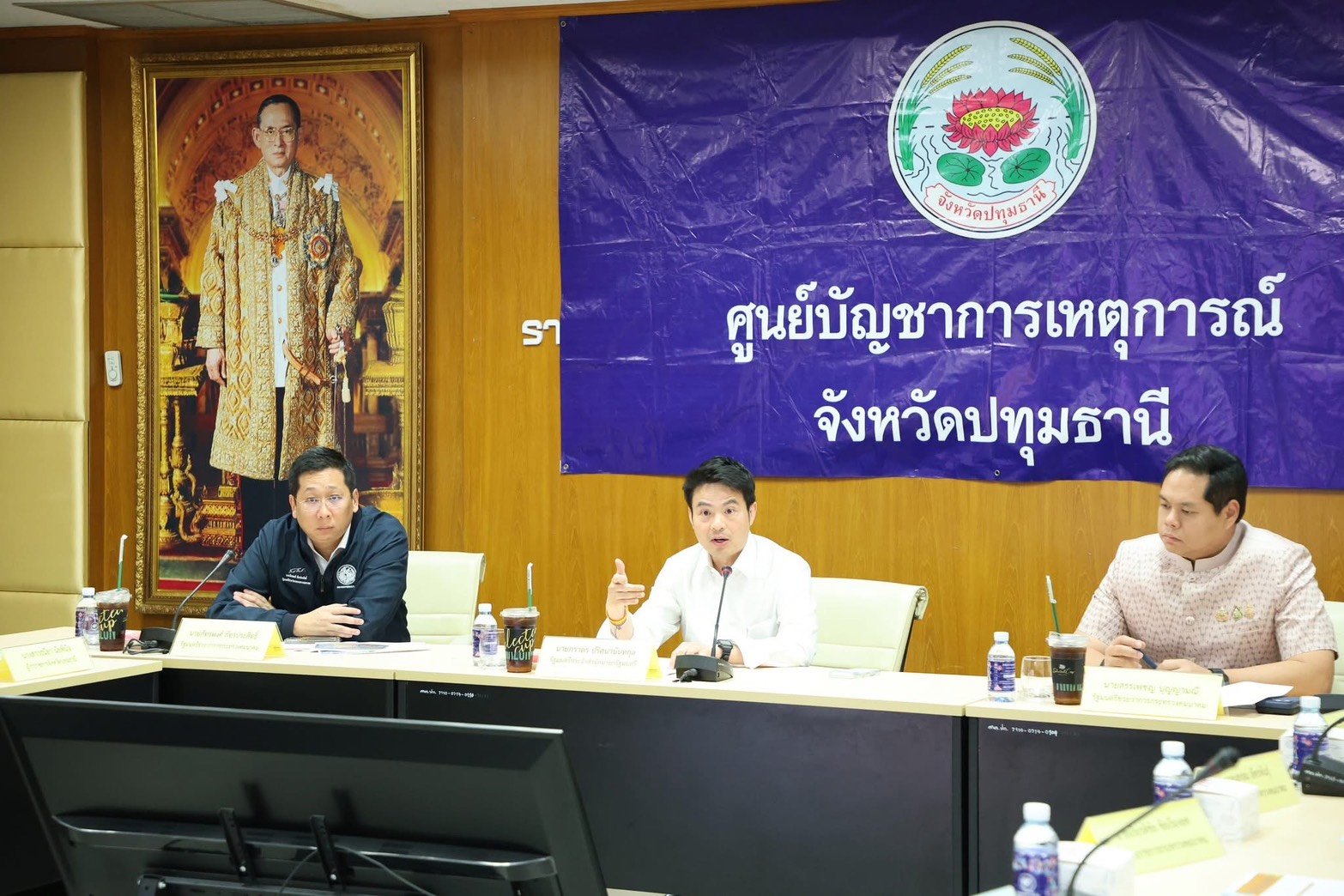 ปทุมธานี 3 รัฐมนตรี ยกทีมลงปทุมธานี ติดตามการเพิ่มประสิทธิภาพการเร่งระบายน้ำคลองรังสิตประยูรศักดิ์ เปิดทางการระบายน้ำจากพื้นที่ตอนบน