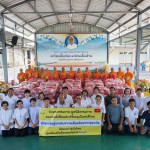 ปทุมธานี ส่งต่อน้ำใจ วัดพระธรรมกายมอบถุงยังชีพ 500 ชุด ผ่านวัดและท้องถิ่นถึงมือผู้ประสบภัยชาวจันทบุรี